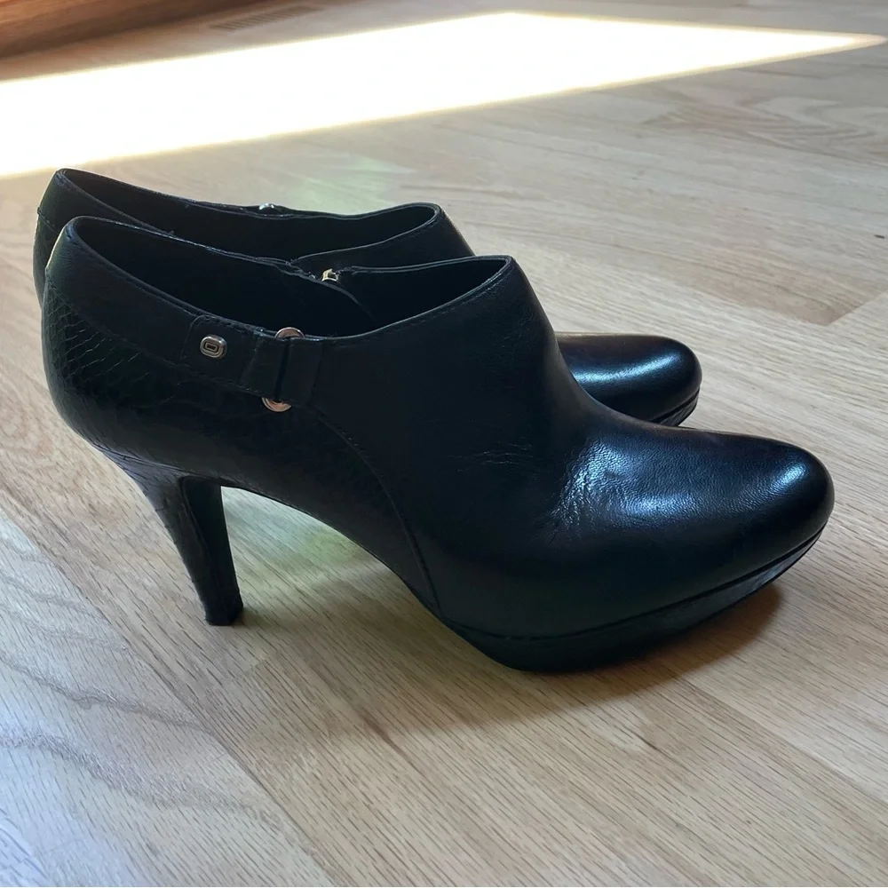 Bandolino Black Leather Heels Booties Size 8 in Excellent Condition - Picture 4 of 8